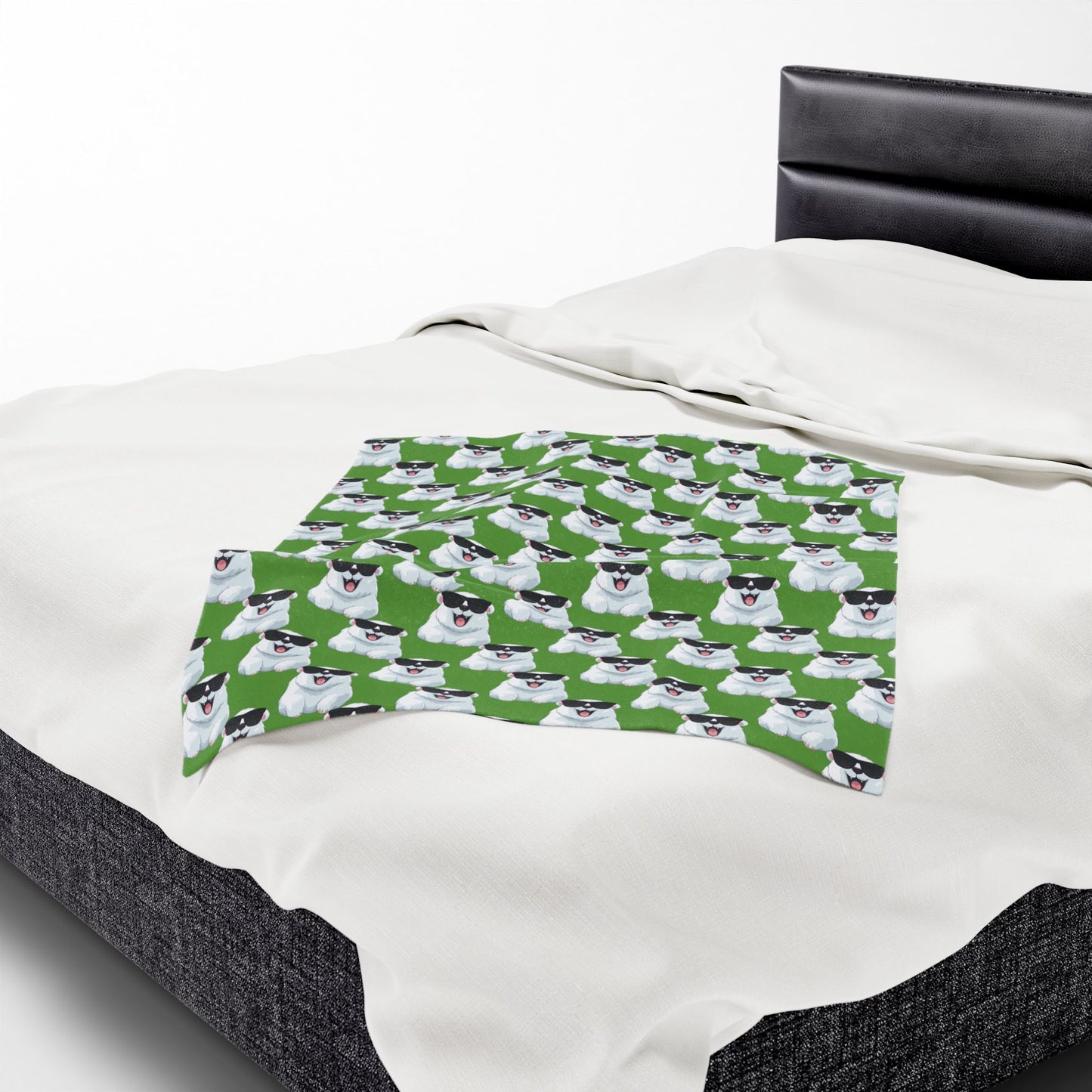 Polar Bear Velveteen Plush Blanket - Green