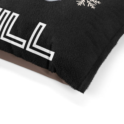 Chill with Polar Bear Pet Bed, Black