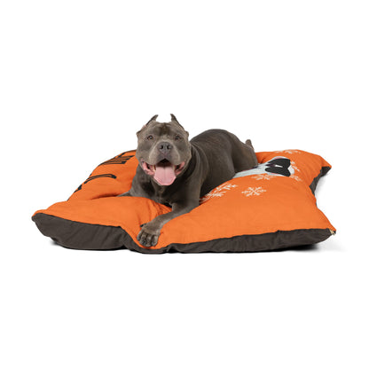 Chill with Polar Bear Pet Bed, Crusta
